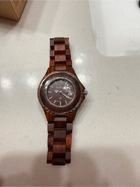 New in box Women’s Bewell Wooden Watch